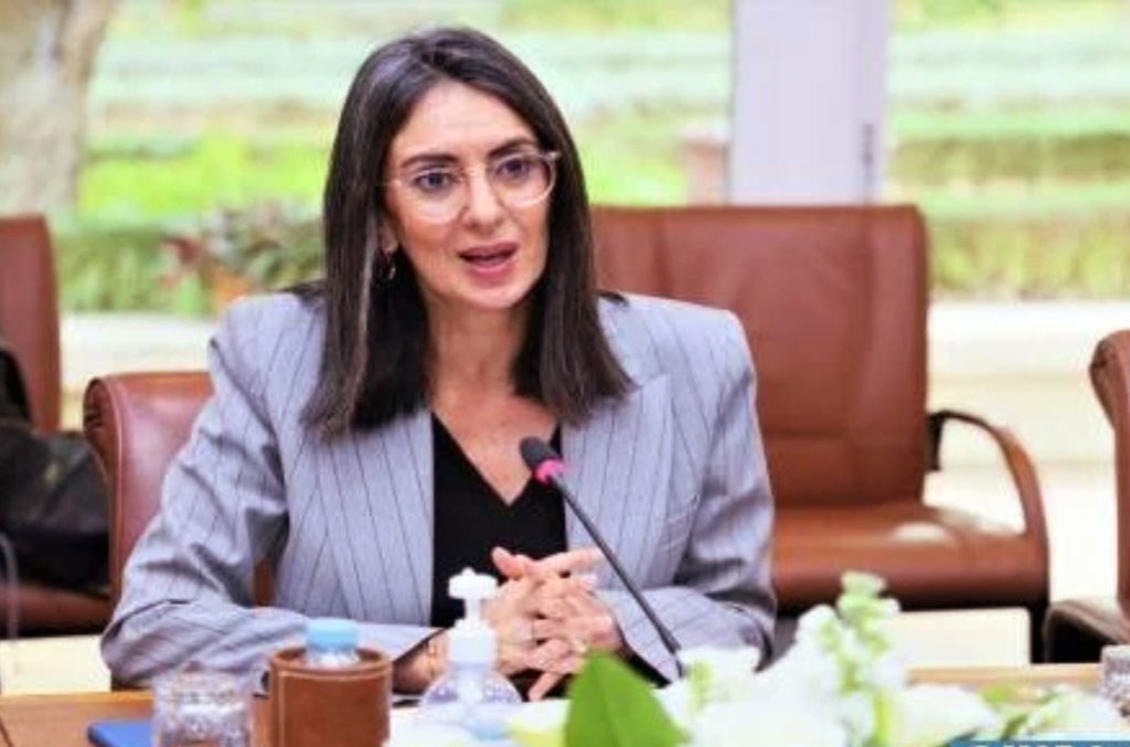 القاهرة: استعراض التجربة المغربية في مجال المزيج بين السياستين المالية والنقدية لإدارة الصدمات وبناء القدرة على الصمود وزيرة الاقتصاد والمالية، نادية فتاح ،