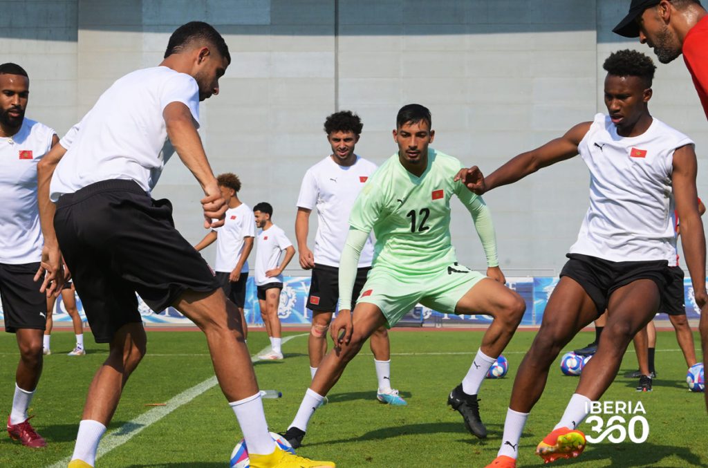 التشكيلة الرسمية للمنتخب الأولمبي أمام نظيره العراقي