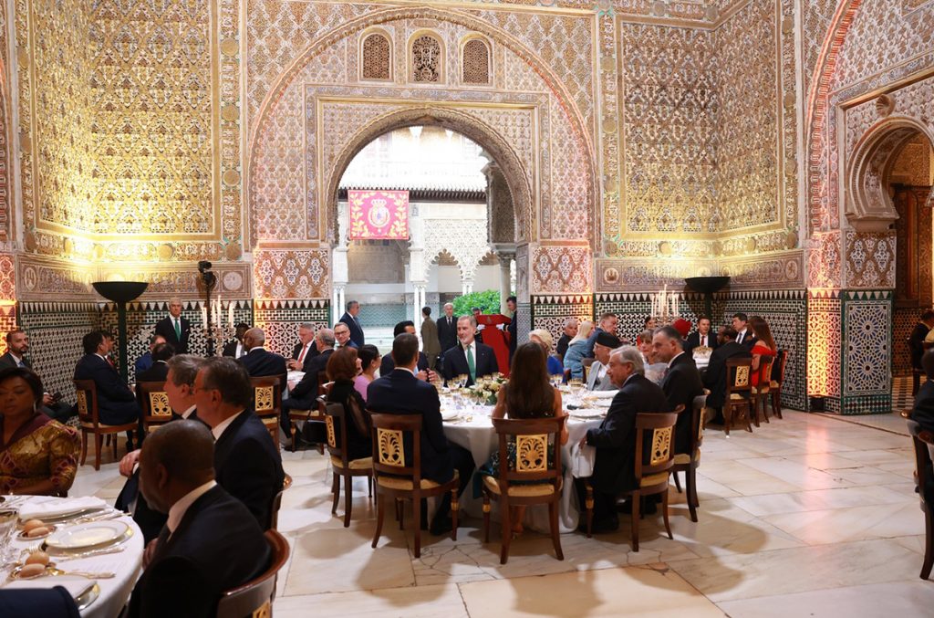 Aziz Akhannouch representa a SM el Rey Mohammed VI en la Conferencia de la ONU sobre Financiacion para el Desarrollo en Sevilla