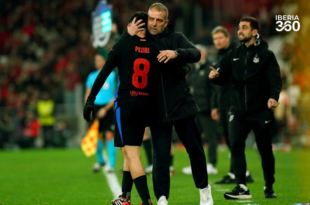 Hansi Flick, entre la presión del mercado y la gestión de lesiones en el Barça Hansi Flick Barça fichajes y lesiones