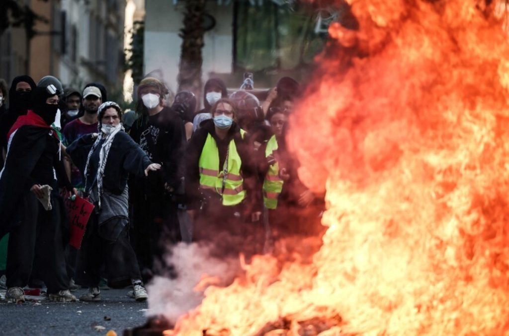 Disturbios en Francia: 166 detenidos, incendios y enfrentamientos en varias ciudades Disturbios en Francia